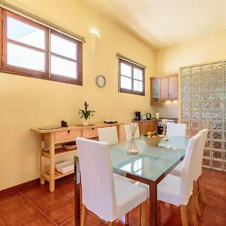 Calle Pérez Galdós Appartement *
