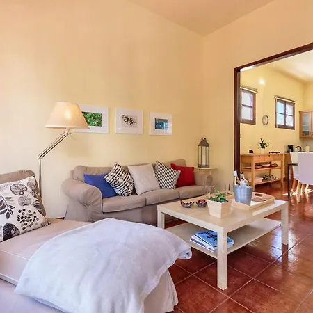 Apartment 3 Bedrooms At Cruz De La Palma 100 M Away From The Beach With Terrace And Wifi Santa Cruz de Tenerife