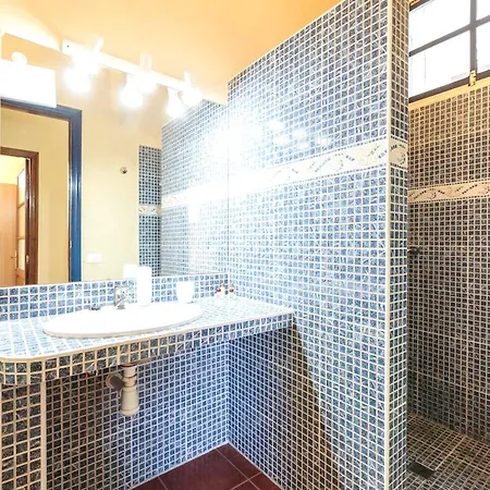Apartment 3 Bedrooms At Cruz De La Palma 100 M Away From The Beach With Terrace And Wifi *
